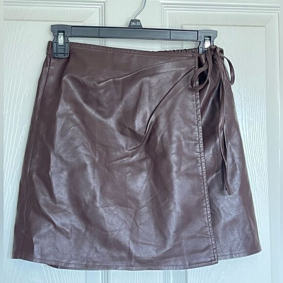HYFVE faux leather brown wrap skirt size small - Picture 1 of 5